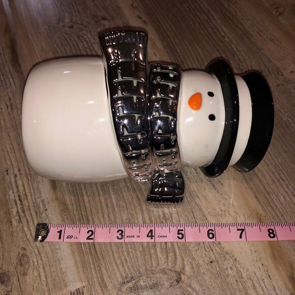 Rare Collectible Bath & Body Works White Ceramic Snowman Candle Holder Luminary - Picture 6 of 6